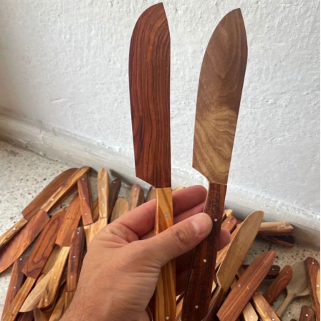Zeytin Saplı Büyük Bıçak