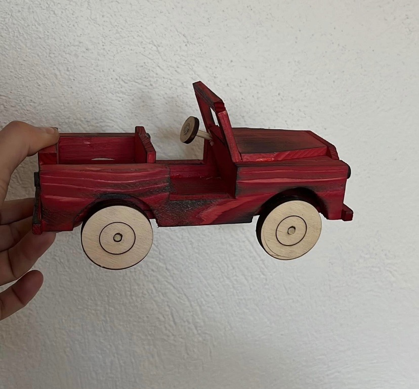Ahşap Oyuncak Jeep