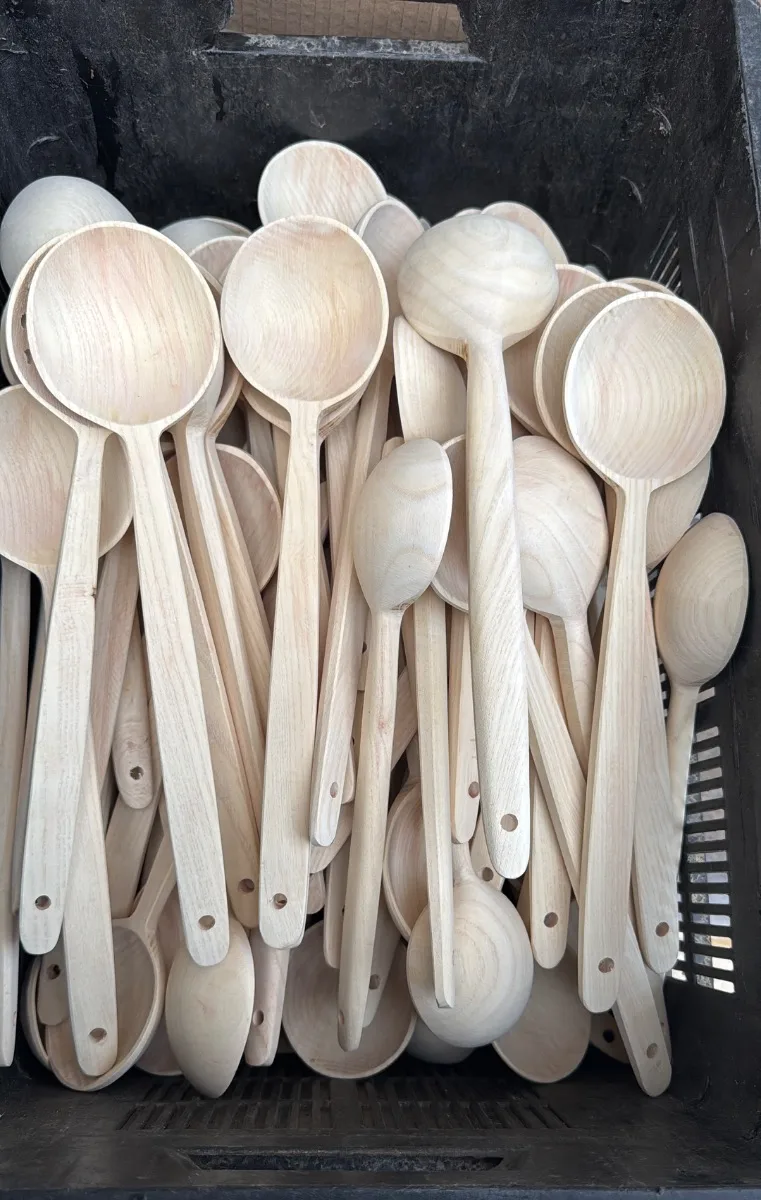 30-32 cm Dişbudak Yuvarlak Kepçe